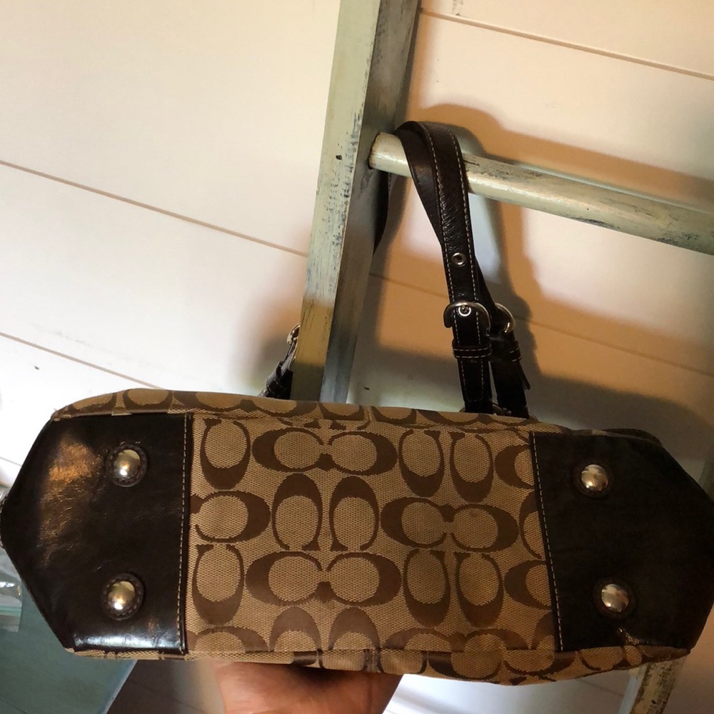 Coach purse - Picture 3 of 7